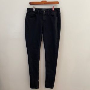 Levi’s | black wash mid rise legging skinny leg Jean